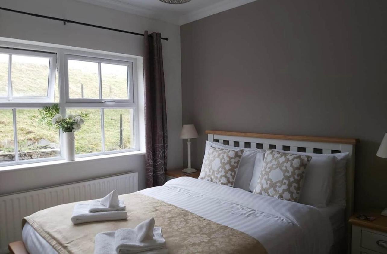 Shanakeever Farm - 2 Bedroom Apartment Clifden Exterior foto